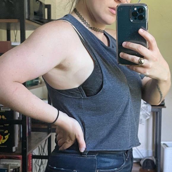 Muscle Tank - Picture 2 of 2